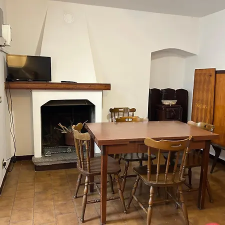 La Ca Del Turaat Apartment *