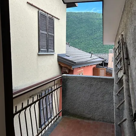La Ca Del Turaat Apartment *